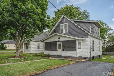 210 Springer Avenue, Edwardsville, Illinois 62025