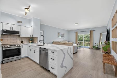 310 Crestwood Circle 206, Royal Palm Beach, Floride 33411, États-Unis