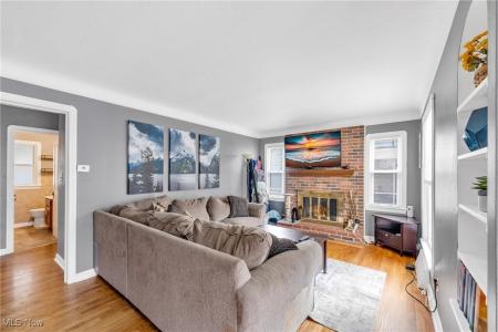 4919 Albertly Avenue, Parma, Ohio 44134, Stati Uniti
