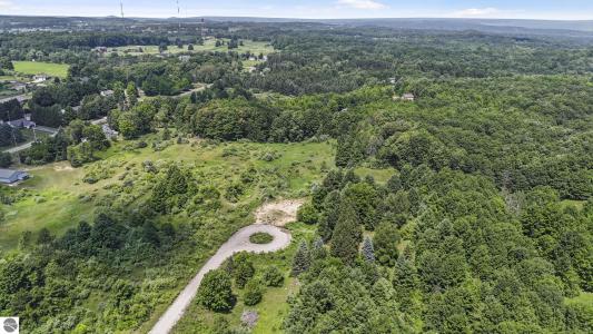 1.6 Acres January Drive, Traverse City, Michigan 49684, Amerika Birleşik Devletleri