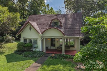 31 Samayoa Place, Asheville, NC 28806, USA
