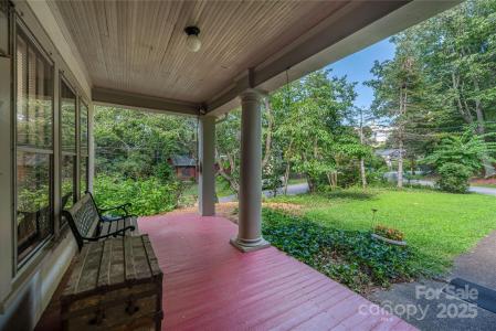 31 Samayoa Place, Asheville, Carolina Del Norte 28806, Estados Unidos