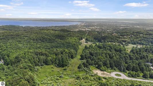 4.2 Acres January Drive, Traverse City, Michigan 49684, Amerika Birleşik Devletleri
