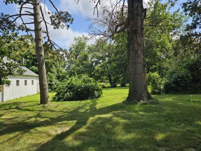 200 West Kinkead Road, Hillsboro, Illinois 62049, USA