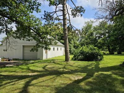 200 West Kinkead Road, Hillsboro, Illinois 62049