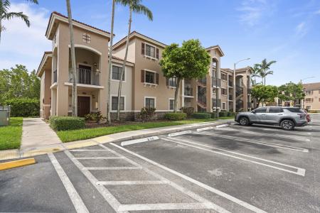 22921 SW 88th Pl # 201, Cutler Bay, Florida 33190, Estados Unidos