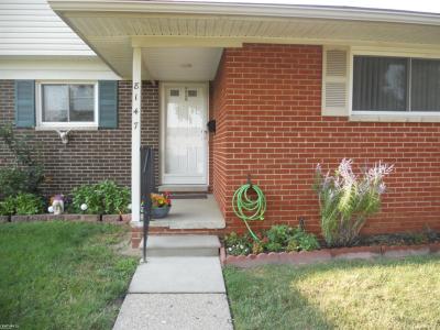 8147 Busko, Warren, Michigan 48093, États-Unis