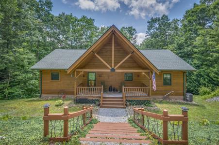 23 Jay Foster Way, Saluda, Karolina Północna 28773, USA