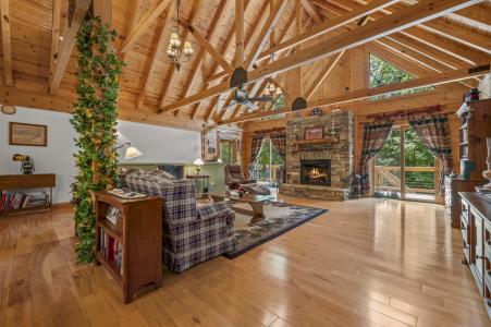 23 Jay Foster Way, Saluda, Karolina Północna 28773, USA