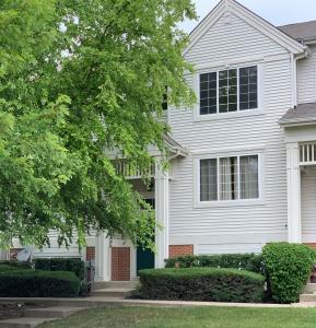 710 S Rosehall Lane, Round Lake, Illinois 60073, USA