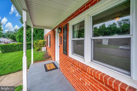 14204 Lindendale Road, Woodbridge, Virginia 22193, USA