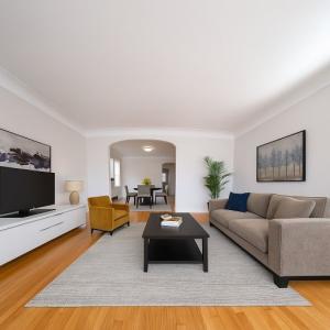 3241 N Normandy Avenue, Chicago, Illinois 60634, USA