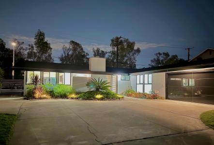 3432 Yellowtail, Los Alamitos, California 90720, USA