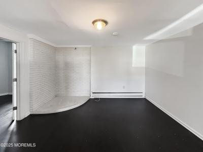293 Liberty #6 Street, Long Branch, NJ 07740, USA