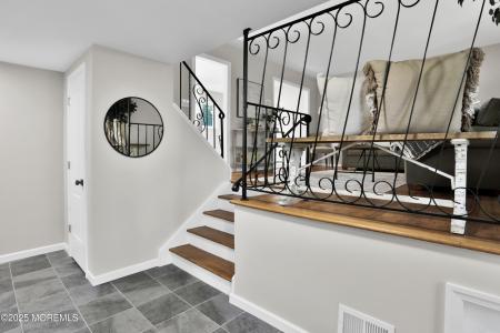 520 East Road, Belford, NJ 07718, USA