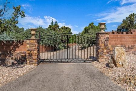 8602 N Topaz CT, St George, 猶他州 84770, 美國