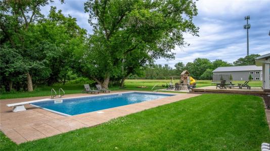 18660 70th Avenue, Chippewa Falls, 威斯康辛州 54729, 美國