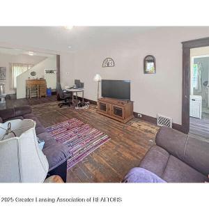 1413 Carl Breeding Way, Jackson, מישיגן 49203, ארצות הברית של אמריקה