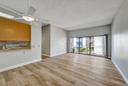 8324 Regents Rd #2p, San Diego, Kalifornien 92122, USA
