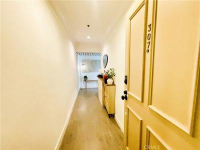 10960 Ashton Avenue , 307, Los Angeles, California 90024, USA