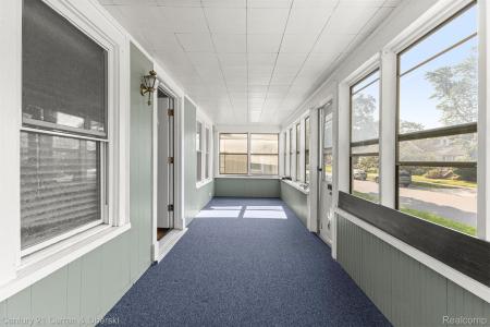 353 E Cambourne Street, Ferndale, Michigan 48220, USA