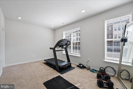 1602 Field Sparrow Terrace NE, Leesburg, Wirginia 20176, USA