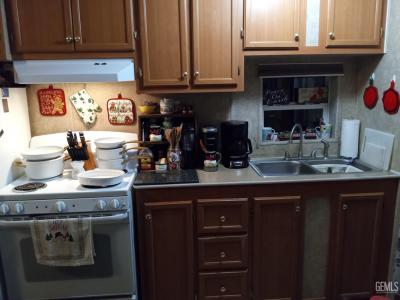 8420 Fremontia Way, Lake Isabella, California 93240