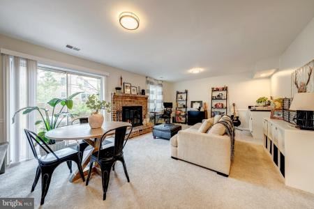 9312 Silver Mill Place, Fairfax, Virginia 22031, Amerika Birleşik Devletleri