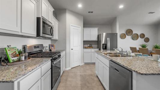 9456 MOUNTAIN PASS DR, Fort Worth, Техас 76108, Соединенные Штаты