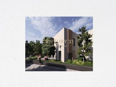 Mjull - Bathore, Tirana, Albania