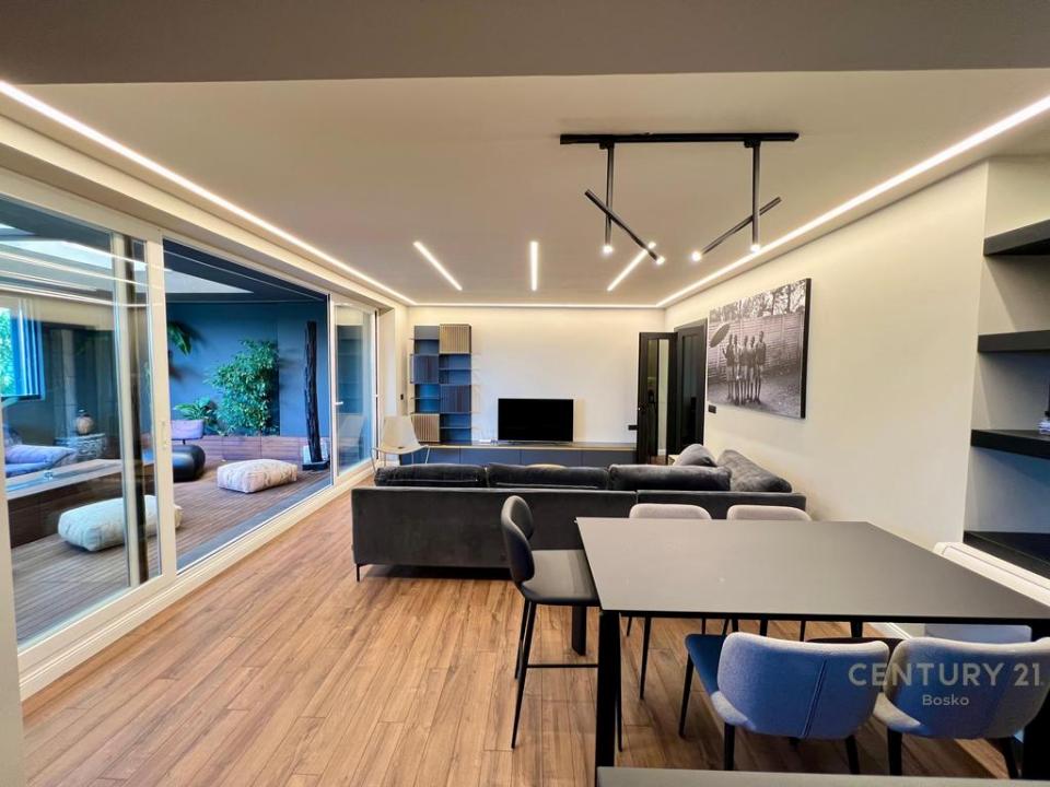 Long Hill Residence, Tirana, Albania