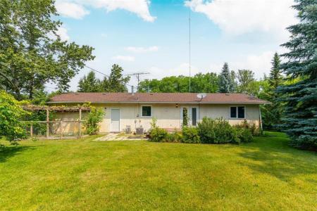 68 OAKVIEW AVENUE, Mitchell, Manitoba R5G 1H2, Canadá