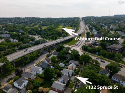7132 SPRUCE STREET, Halifax, Nova Scotia B3L 2M5, Canada