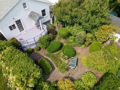 7132 SPRUCE STREET, Halifax, Nova Scotia B3L 2M5, Canada