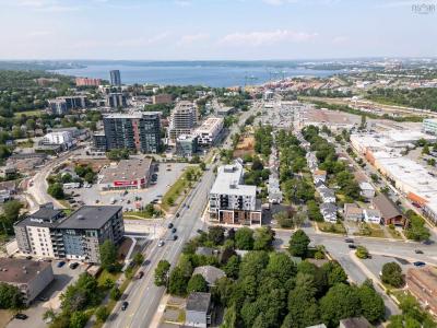 7132 SPRUCE STREET, Halifax, Nova Scotia B3L 2M5, Canada