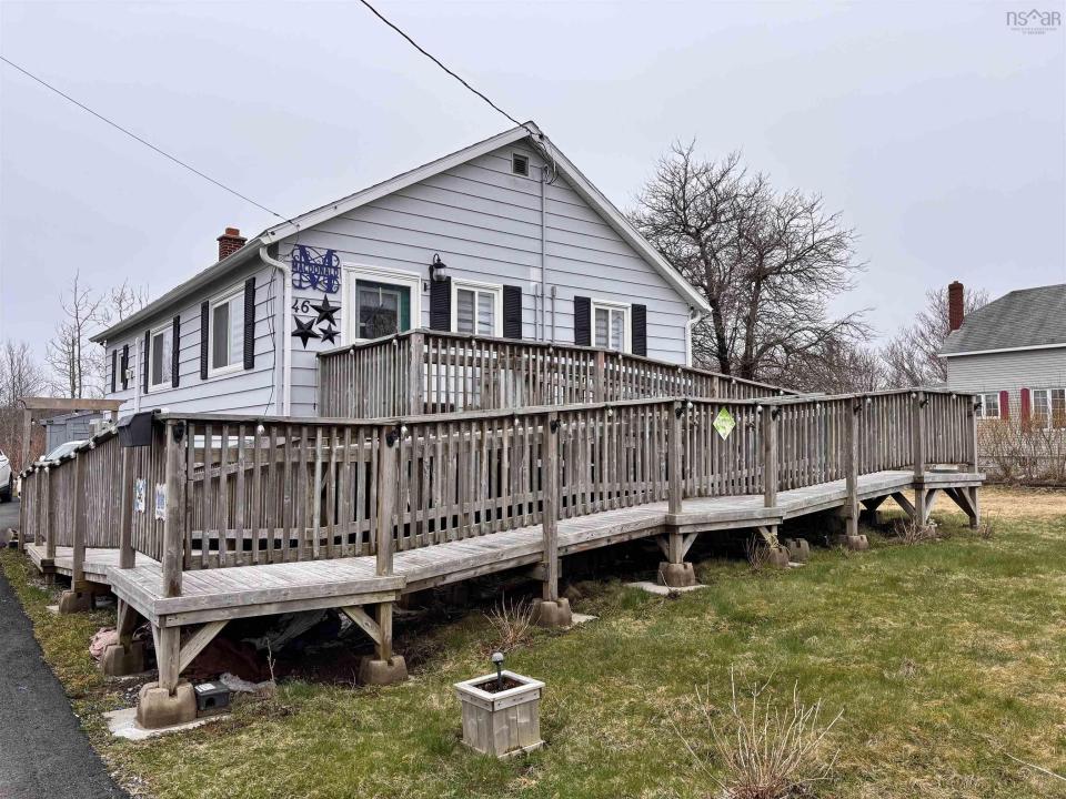 46 QUARRY ROAD, Glace Bay, Nowa Szkocja B1A 1G1, Kanada