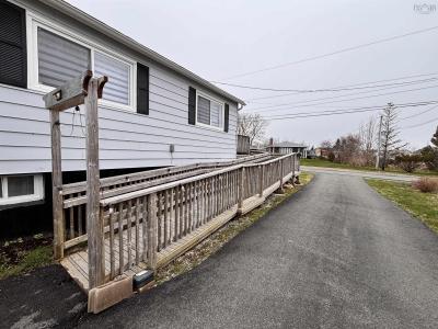 46 QUARRY ROAD, Glace Bay, Nowa Szkocja B1A 1G1, Kanada