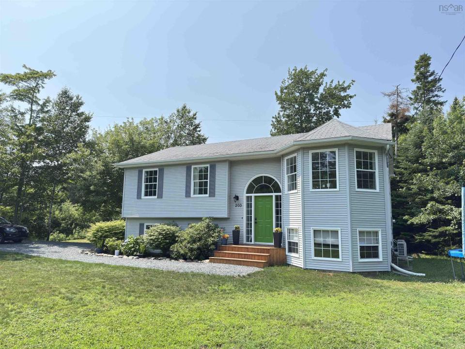 203 ST GEORGE BOULEVARD, Hammonds Plains, Nueva Escocia B4B 1K7, Canadá