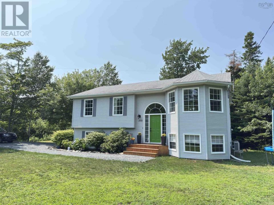 203 ST GEORGE BOULEVARD, Hammonds Plains, Nueva Escocia B4B 1K7, Canadá