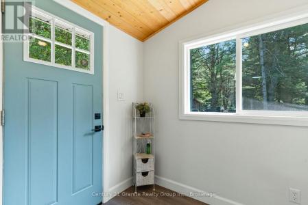 10979 HIGHWAY 118, Algonquin Highlands (stanhope), Ontario K0M 1S0, CANADÁ