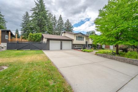 122 KENDALL CRESCENT, Penticton, British Columbia V2A 2S8, Canada