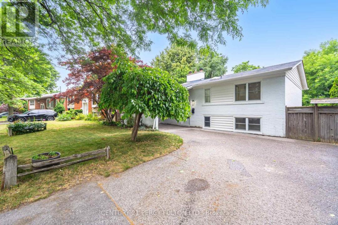 27 BENLEIGH DRIVE, Toronto (woburn), Ontario M1H 1J1, CANADÁ