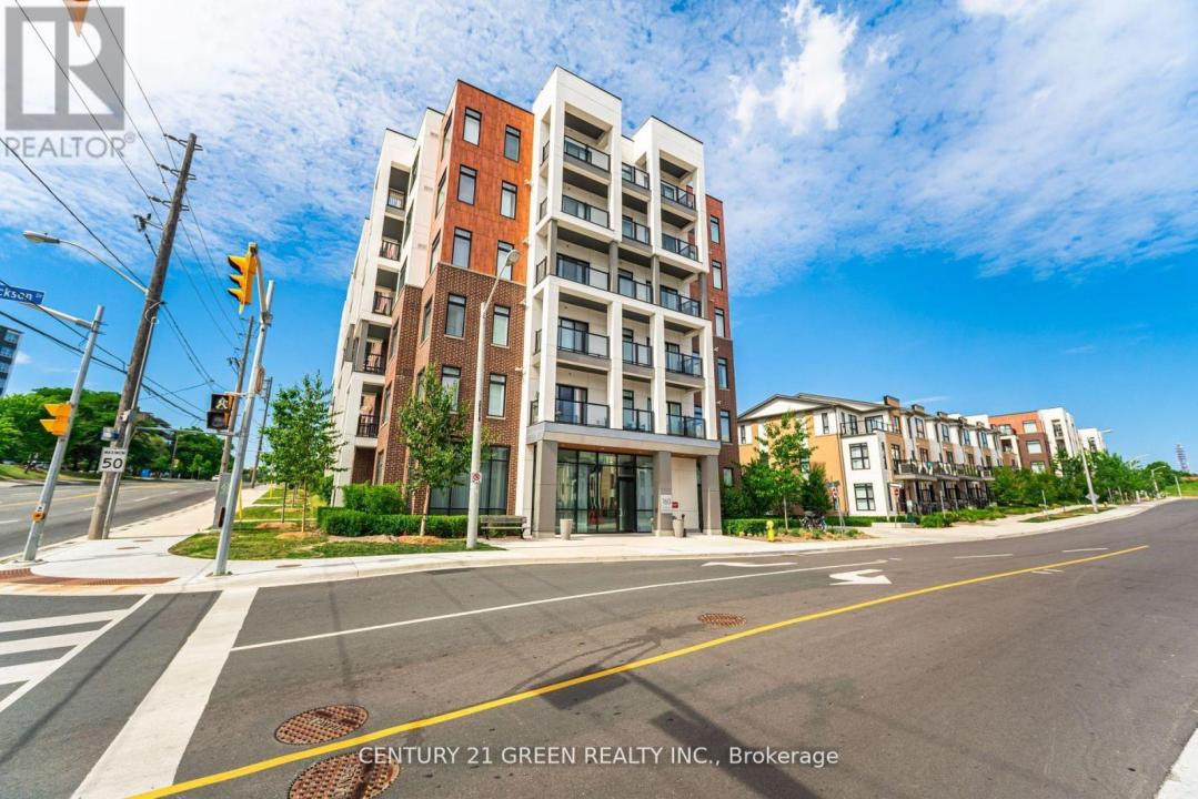 160 CANON JACKSON DRIVE EAST, Toronto (beechborough-greenbrook), Ontario M6M 0B6, Canada