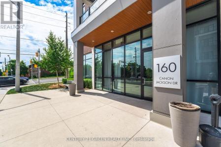 160 CANON JACKSON DRIVE EAST, Toronto (beechborough-greenbrook), Ontario M6M 0B6, Canada