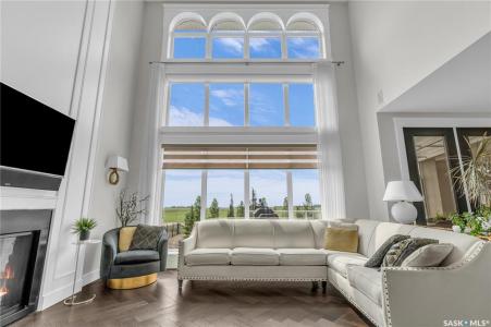 301 SPRUCE CREEK CRESCENT, Pilot Butte, Saskatchewan S4L 5B1, Canadá