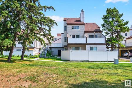 37 LANCASTER TERRACE NW, Edmonton, Alberta T5X 5S3, Canada