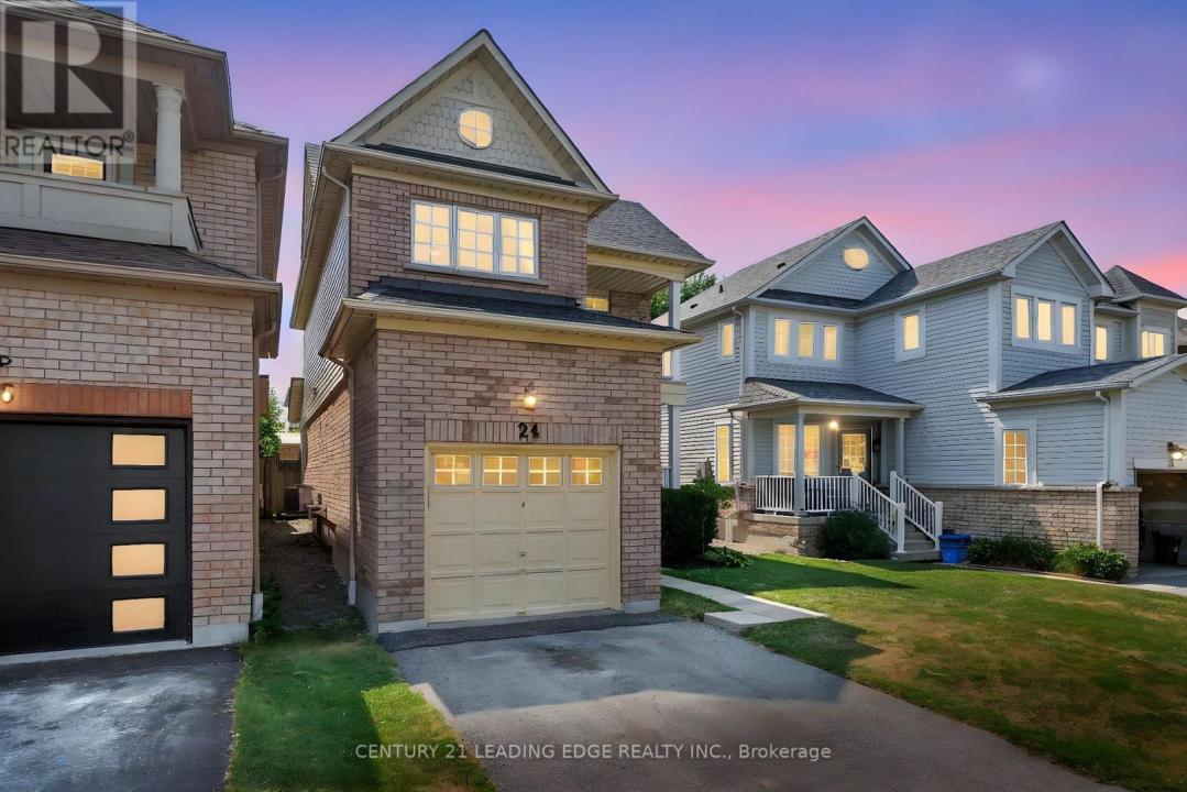 24 STEAMER DRIVE, Whitby (port Whitby), Ontario L1N 9X6, Canada