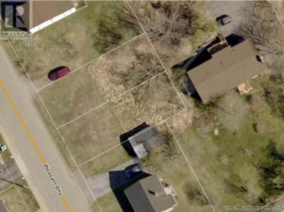 21-2 PLEASANT CITY STREET, Saint John, New Brunswick E2J 1E8, Canadá