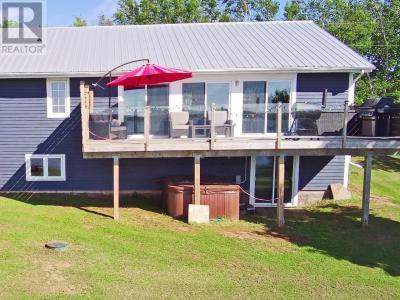 73 RIVERBANK DRIVE, Johnstons River, Isola Del Principe Edoardo C1B 3E7, Canada