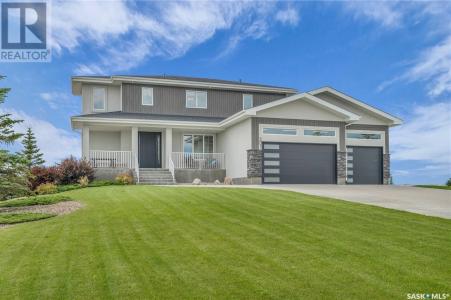 301 SPRUCE CREEK CRESCENT, Pilot Butte, Saskatchewan S4L 5B1, Canada